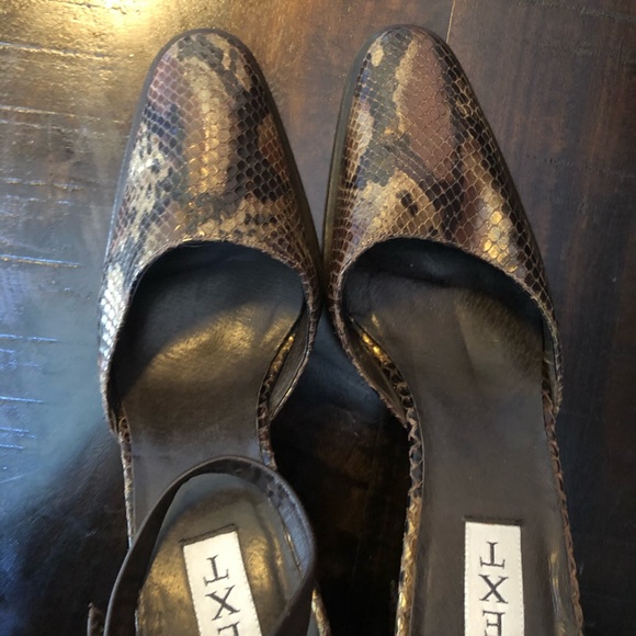 New Vintage Stunning Snake Ankle Strap Heels 🤎 - Picture 11 of 14